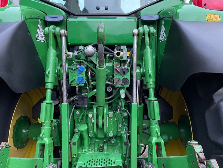 John Deere 6930
