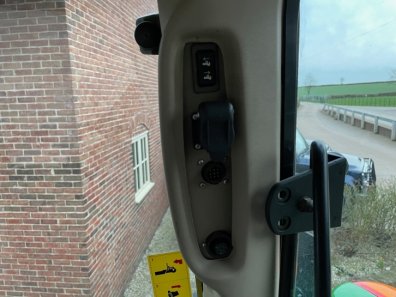 John Deere 6930