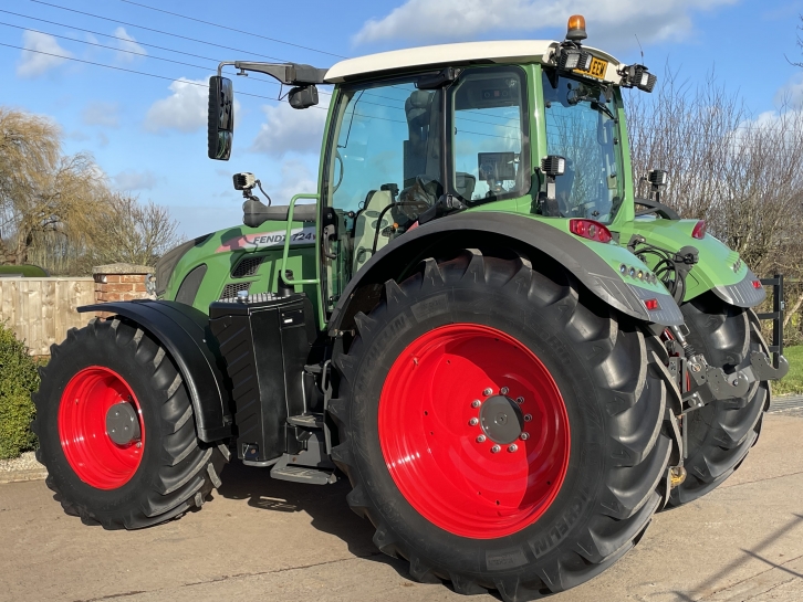 Fendt 724 Profi-Plus