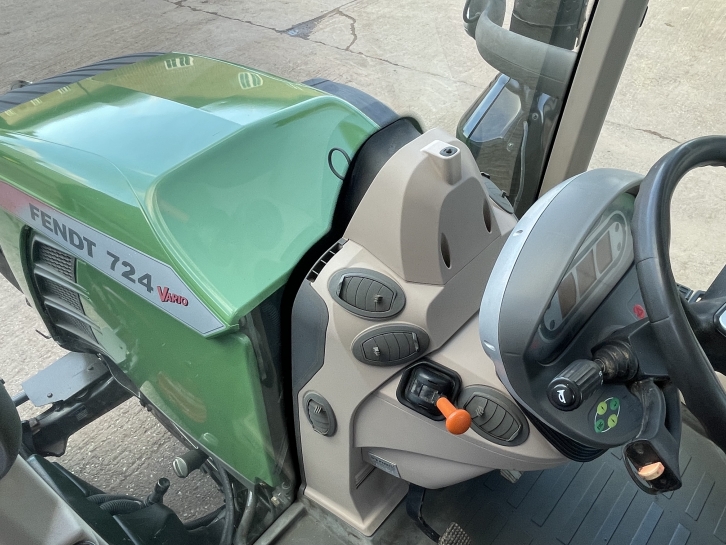 Fendt 724 Profi-Plus