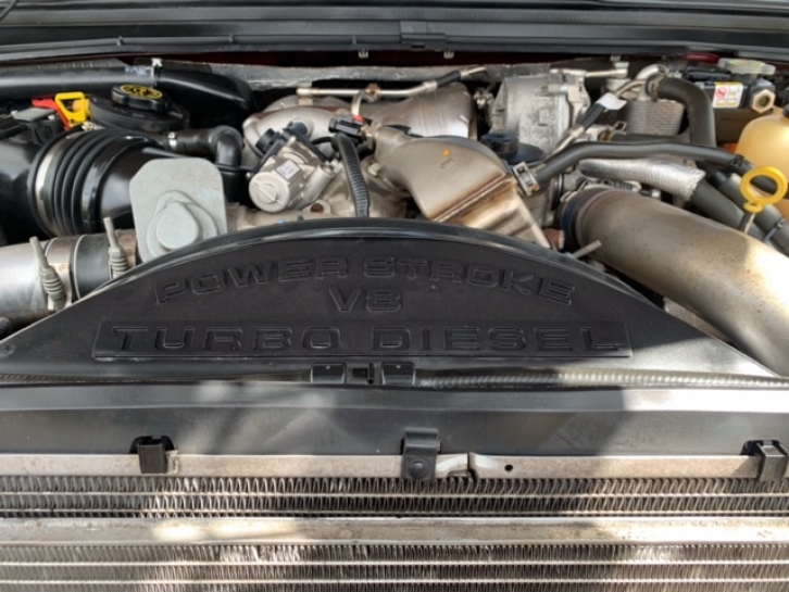 Ford F-250 pickup 6.4 V8 turbo diesel