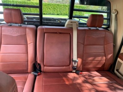 Ford F-250 pickup 6.4 V8 turbo diesel