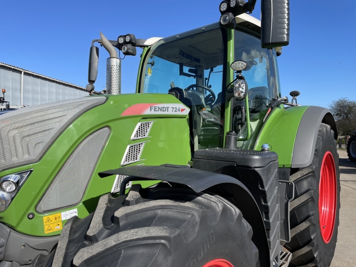 Fendt 724 Profi-Plus