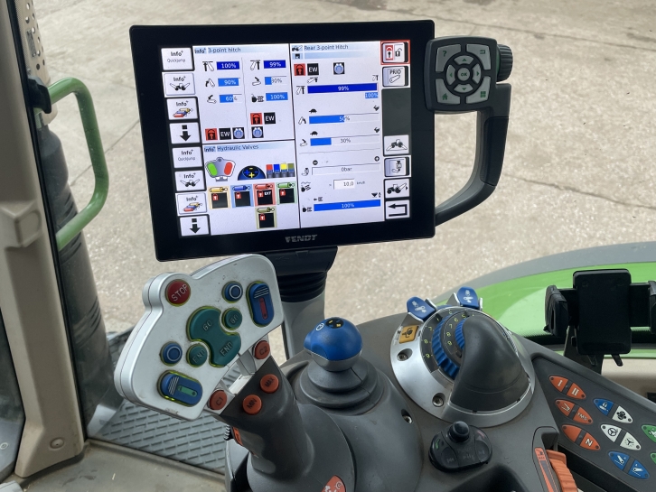 Fendt 724 Profi-Plus