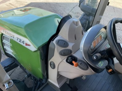 Fendt 724 Profi-Plus