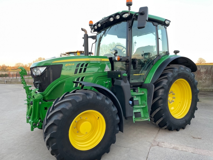 John Deere 6130R