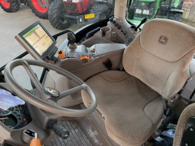 John Deere 6130R