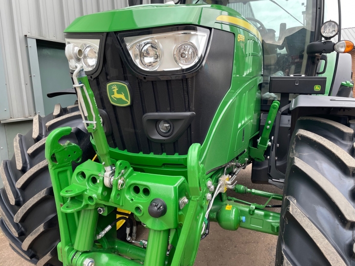 John Deere 6155R
