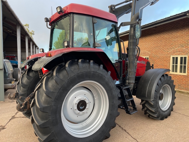 Case MX135