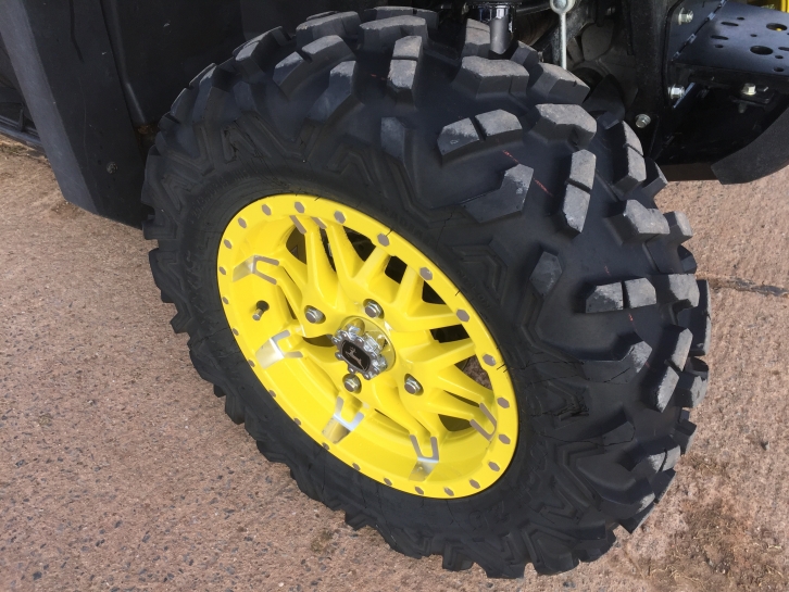John Deere XUV560E Gator
