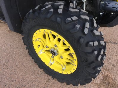 John Deere XUV560E Gator