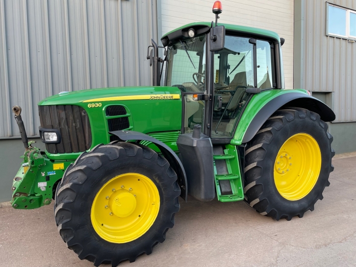 John Deere 6930 Standard