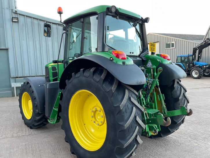 John Deere 6930 Standard