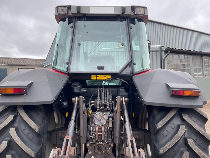 Massey Ferguson 6180