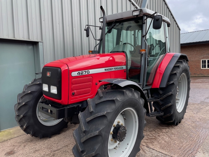 Massey Ferguson 4270