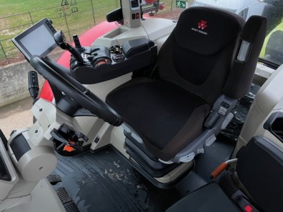 Massey Ferguson 8740S