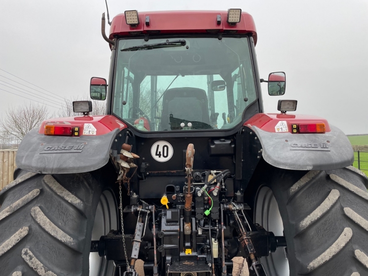Case MX135
