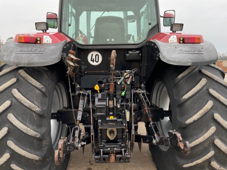Case MX135