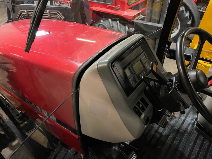 Case MX135