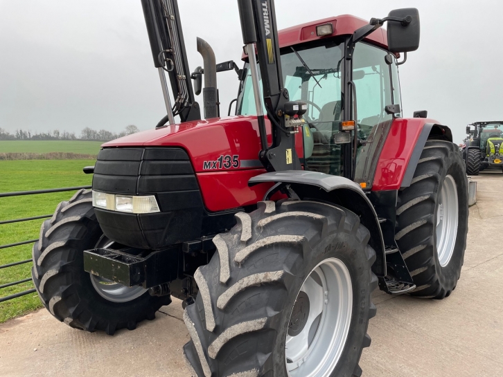Case MX135