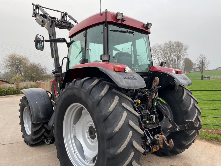 Case MX135