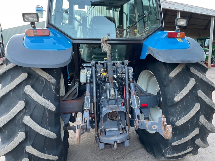 New Holland 8360