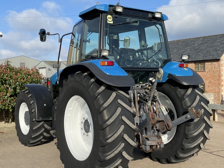 New Holland 8360