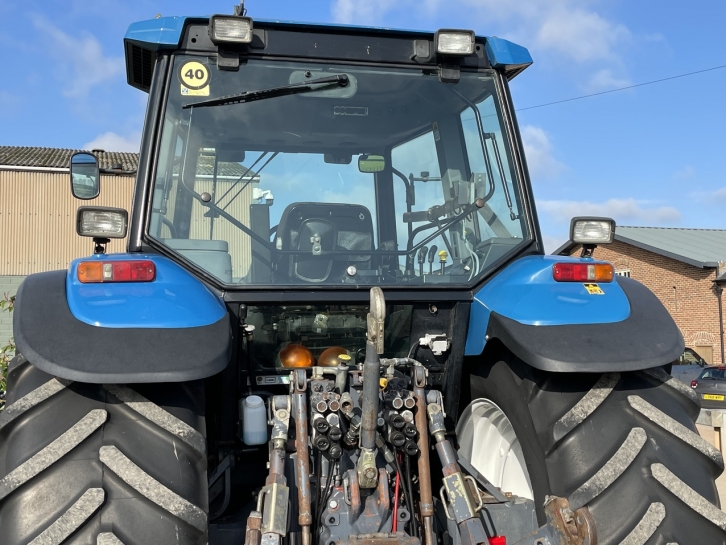 New Holland 8360