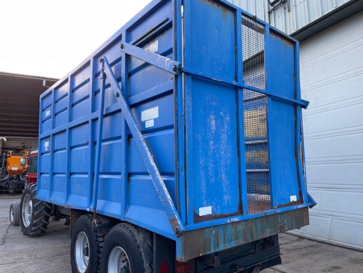 Smyth 18 Ton silage trailer