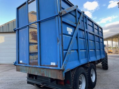 Smyth 18 Ton silage trailer