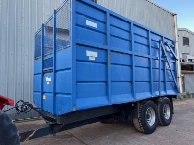 Smyth 18 Ton silage trailer