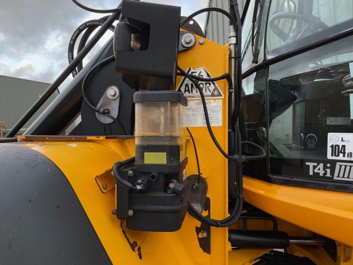 JCB 418S