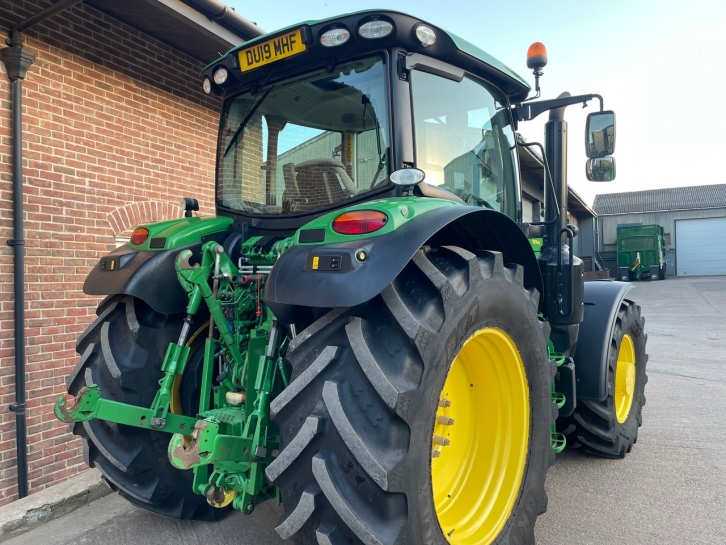 John Deere 6155R