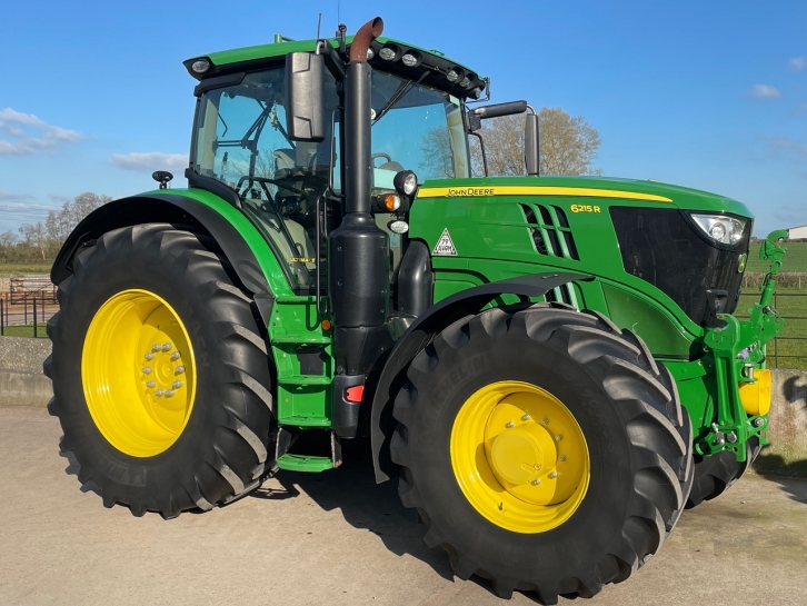 John Deere 6215R Ultimate Edition