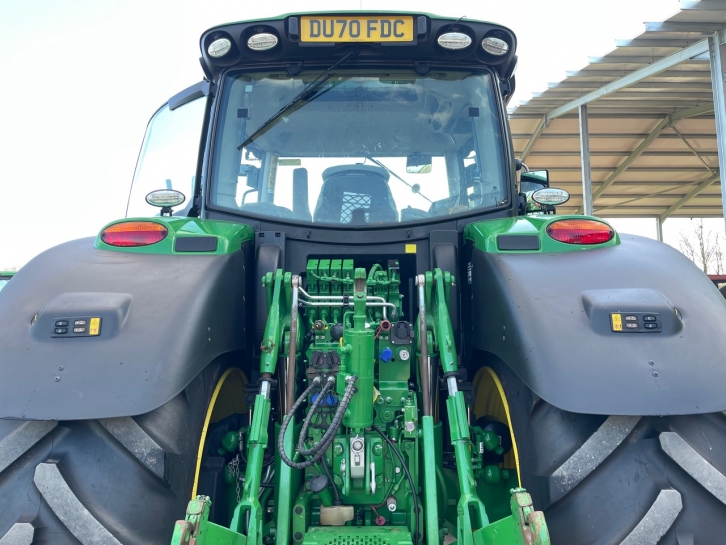 John Deere 6215R Ultimate Edition