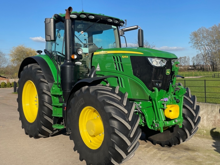 John Deere 6215R Ultimate Edition