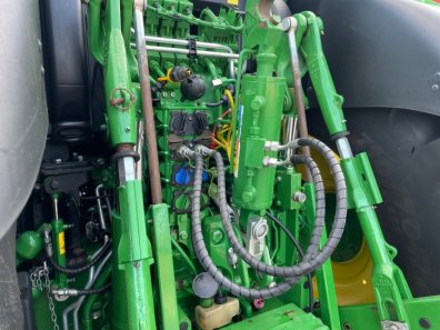 John Deere 6215R Ultimate Edition