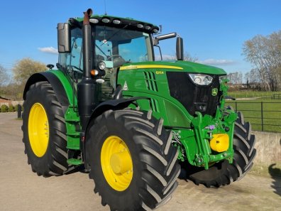 John Deere 6215R Ultimate Edition
