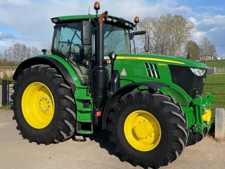 John Deere 6195R Ultimate Edition