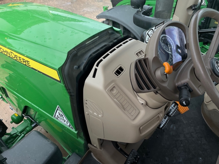 John Deere 6195R Ultimate Edition