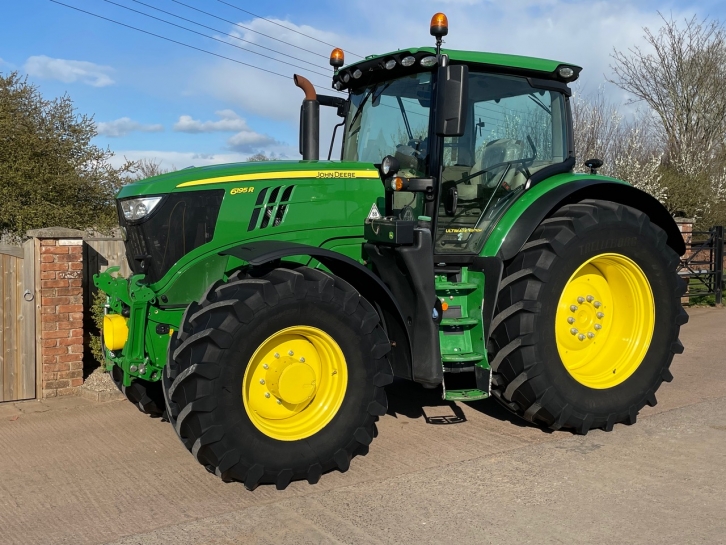 John Deere 6195R Ultimate Edition
