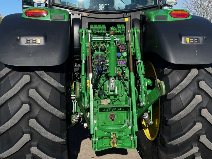 John Deere 6195R Ultimate Edition