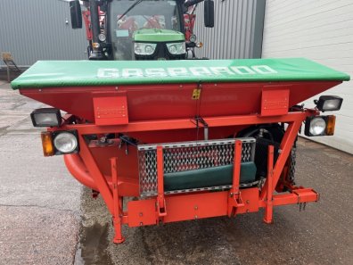 Gaspardo 8 row maize drill