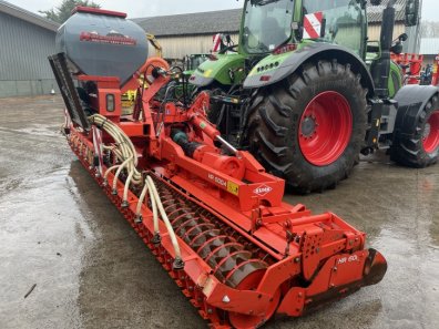 Kuhn HR 6004 6 Metre hydraulic folding power