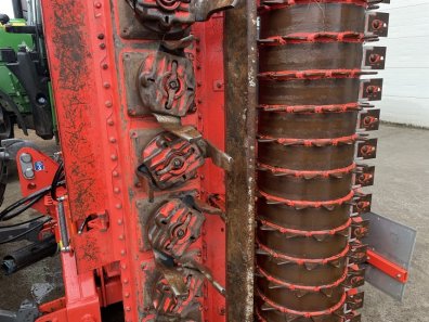 Kuhn HR 6004 6 Metre hydraulic folding power
