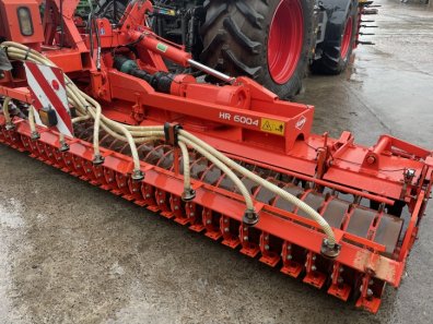 Kuhn HR 6004 6 Metre hydraulic folding power