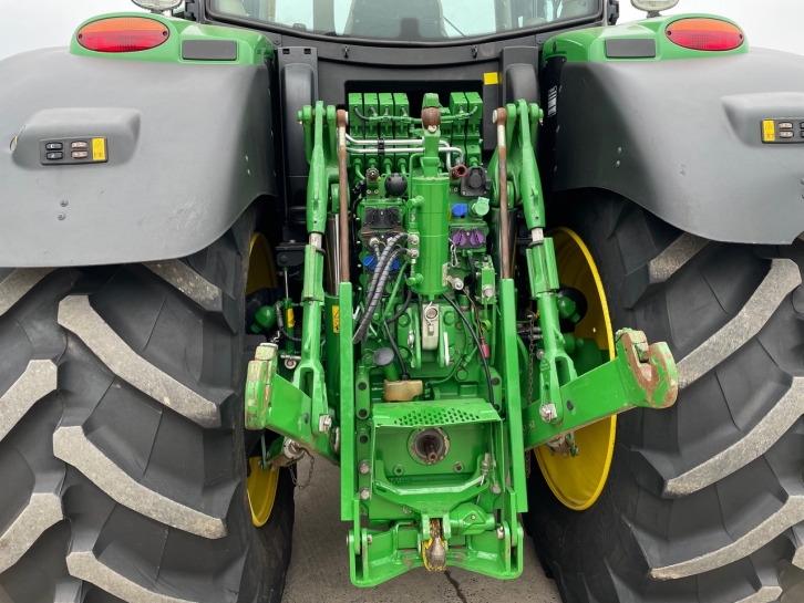 John Deere 6195R Ultimate Edition