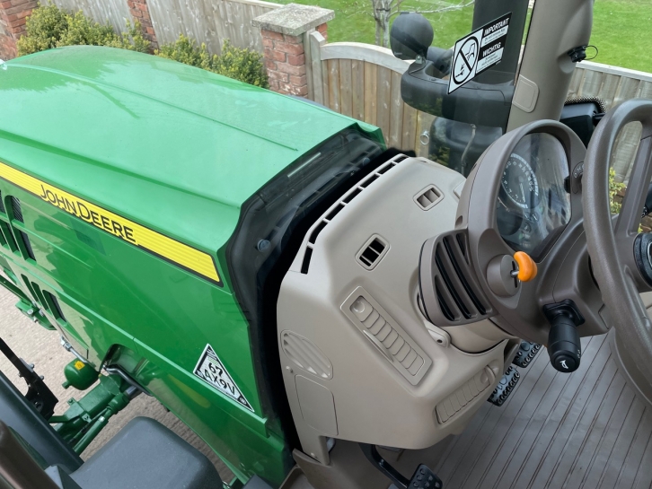 John Deere 6195R Ultimate Edition