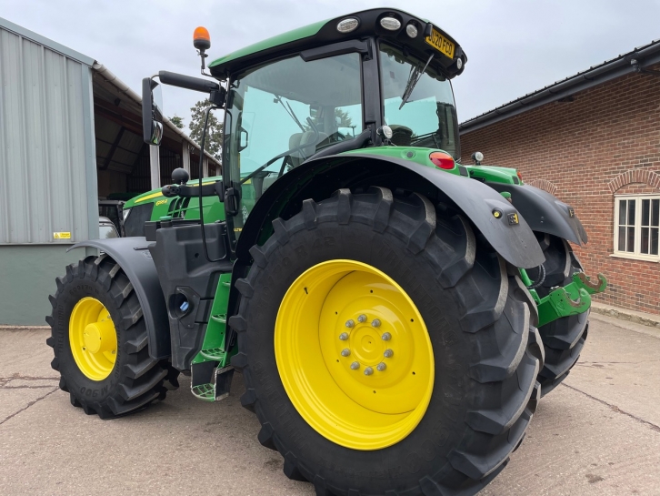 John Deere 6195R Ultimate Edition