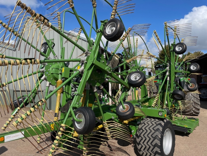 Krone Swadro 1400 Plus 4 rotor rake